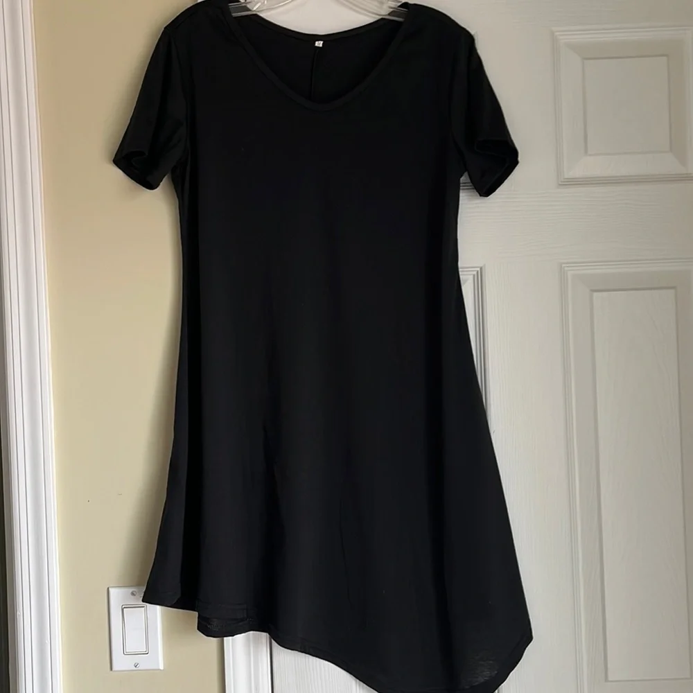 ✂️ Simple dress - Picture 1 of 3